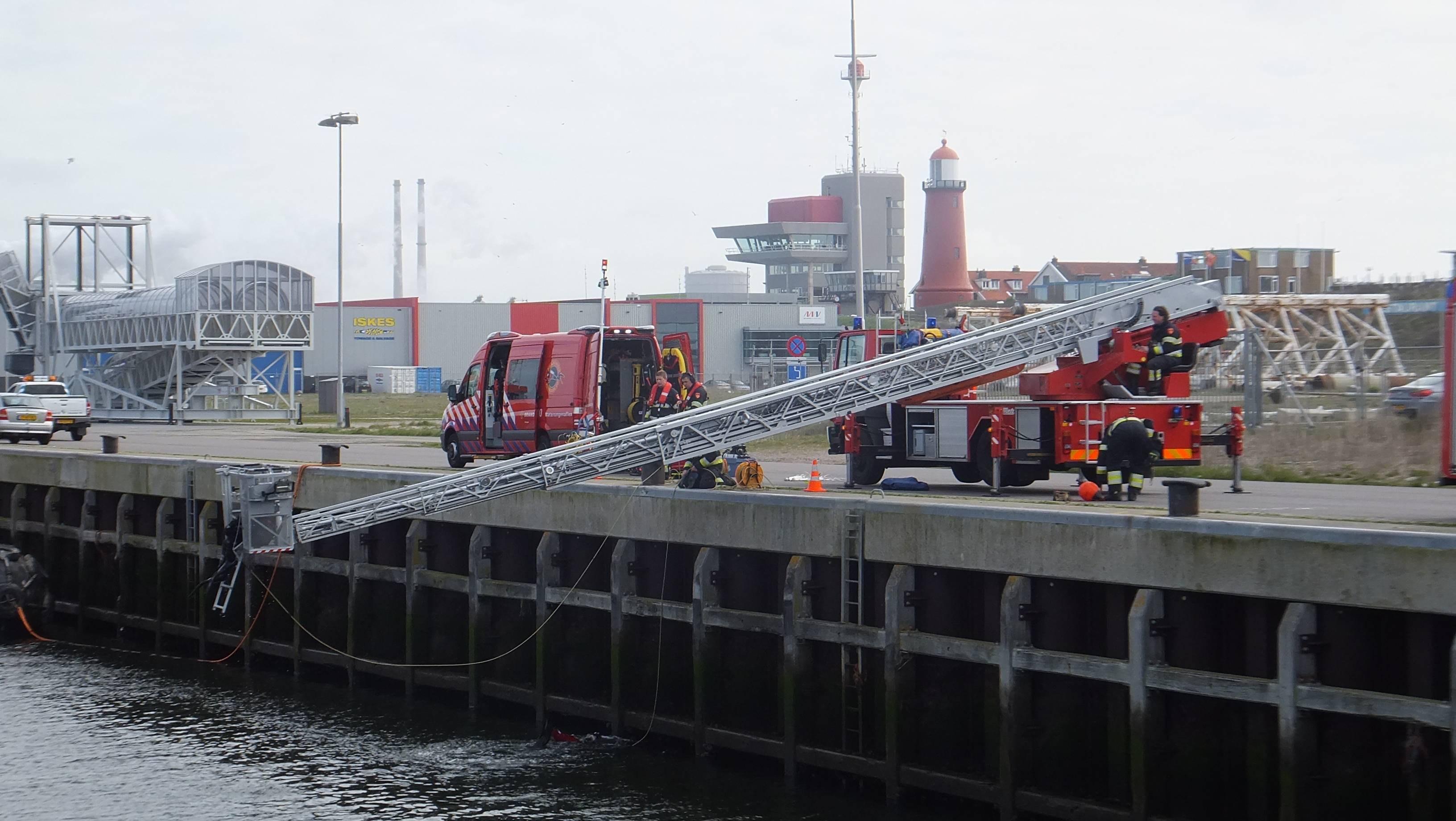 Brandweeroefening IJmondhaven IJmuiden 19-04-16 